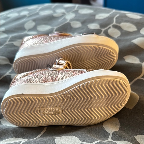 NWT Michael Kors Baby Rose Gold Metallic Sneakers -new with tags - Picture 7 of 7